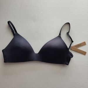 Skims Women's Wireless Form Lightly Lined Bra Onyx  Size 32D NEW BR-WRL-1889